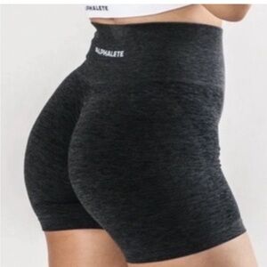 Alphalete Amplify Shorts Powder Grey 3.5”
